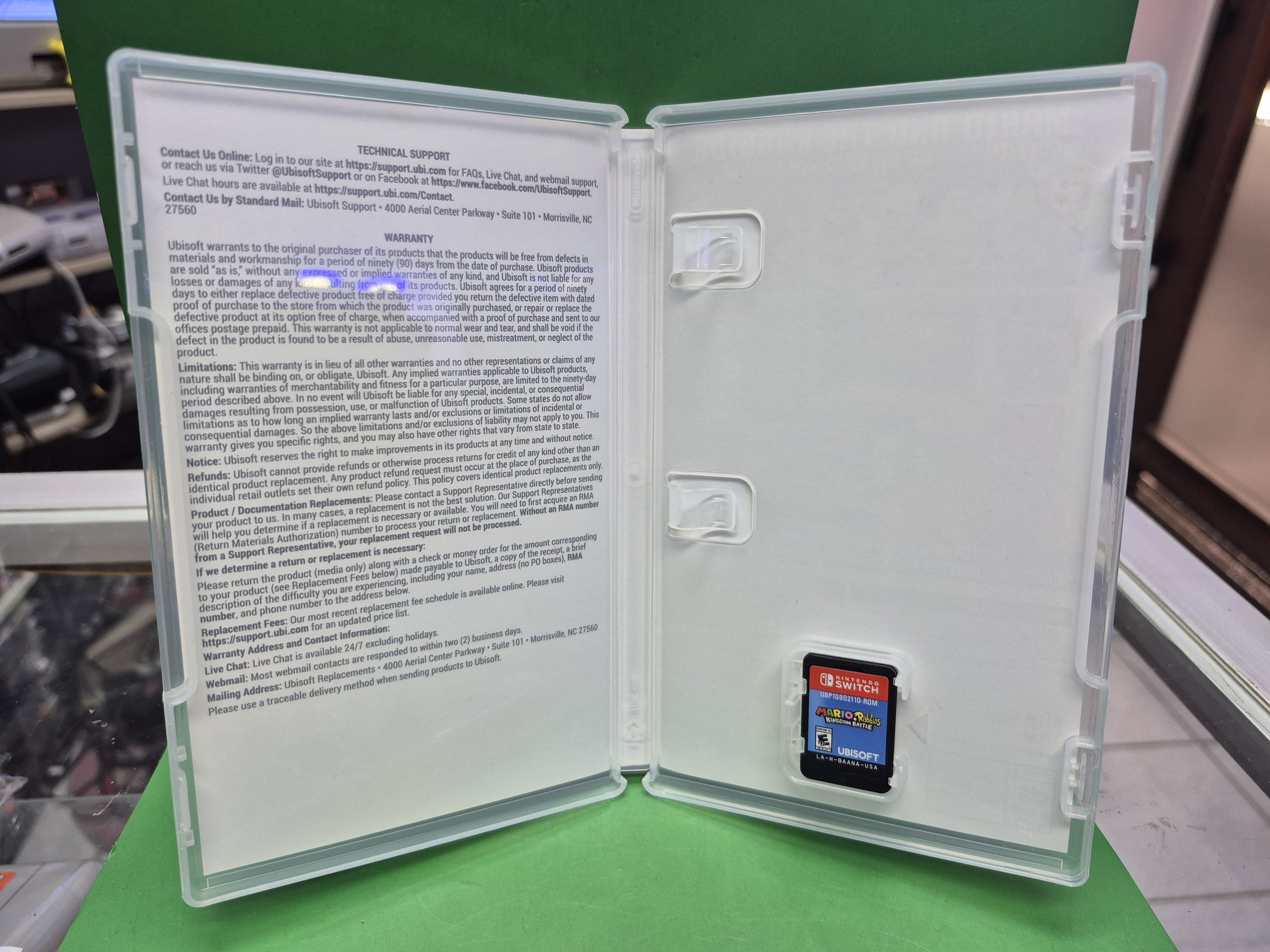 SWITCH MARIO + RABBIDS KINDOM BATTLE - Imagen 2